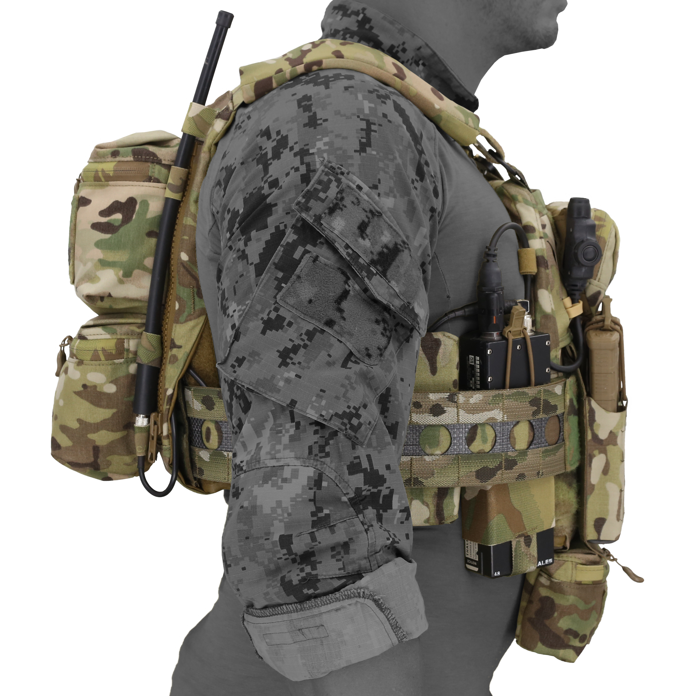 ADAPT BACK PANEL DOUBLE POUCH