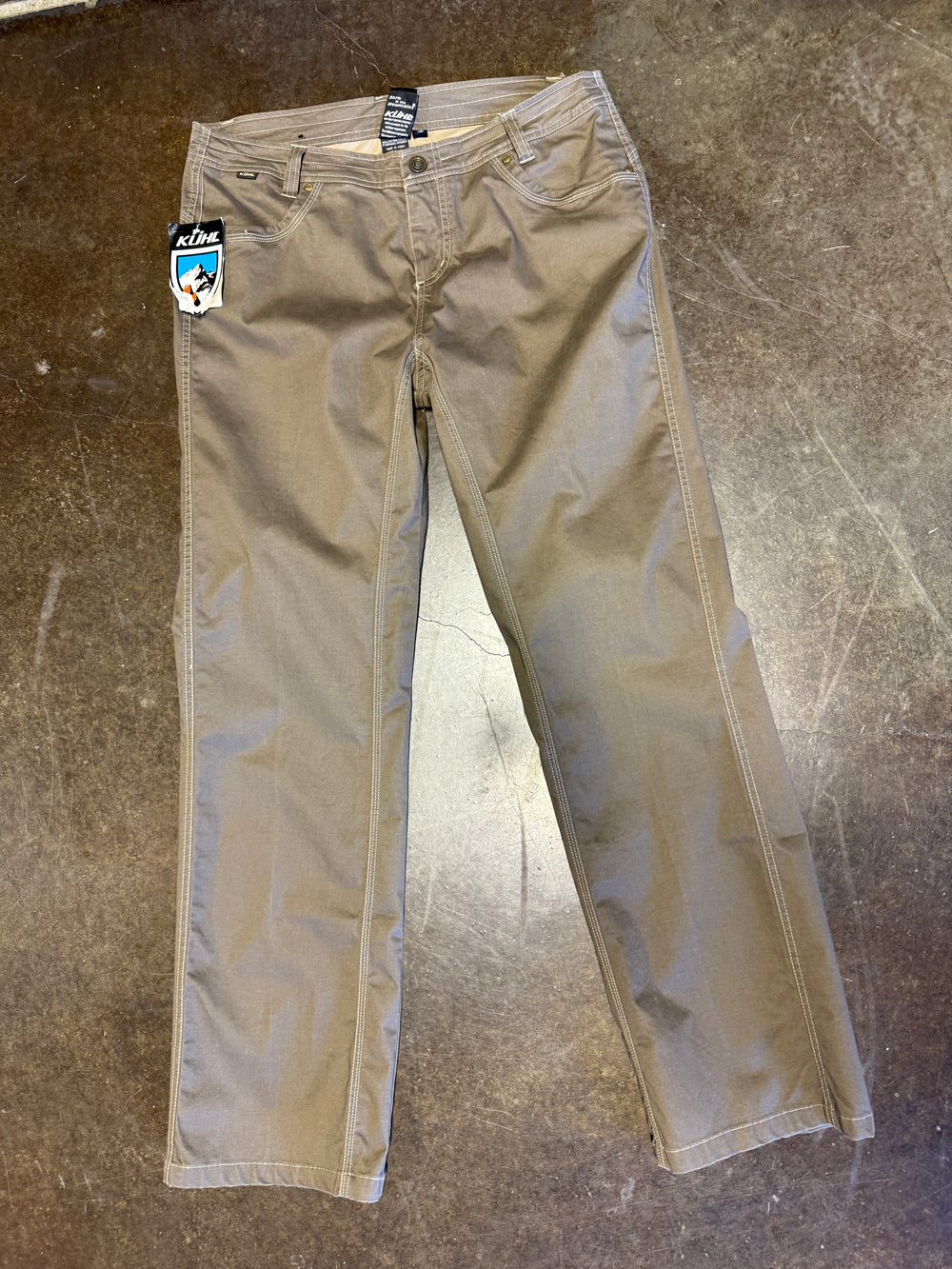 KUHL WOMENS DAGGER PANT COLOR: BROWN SIZE: 14