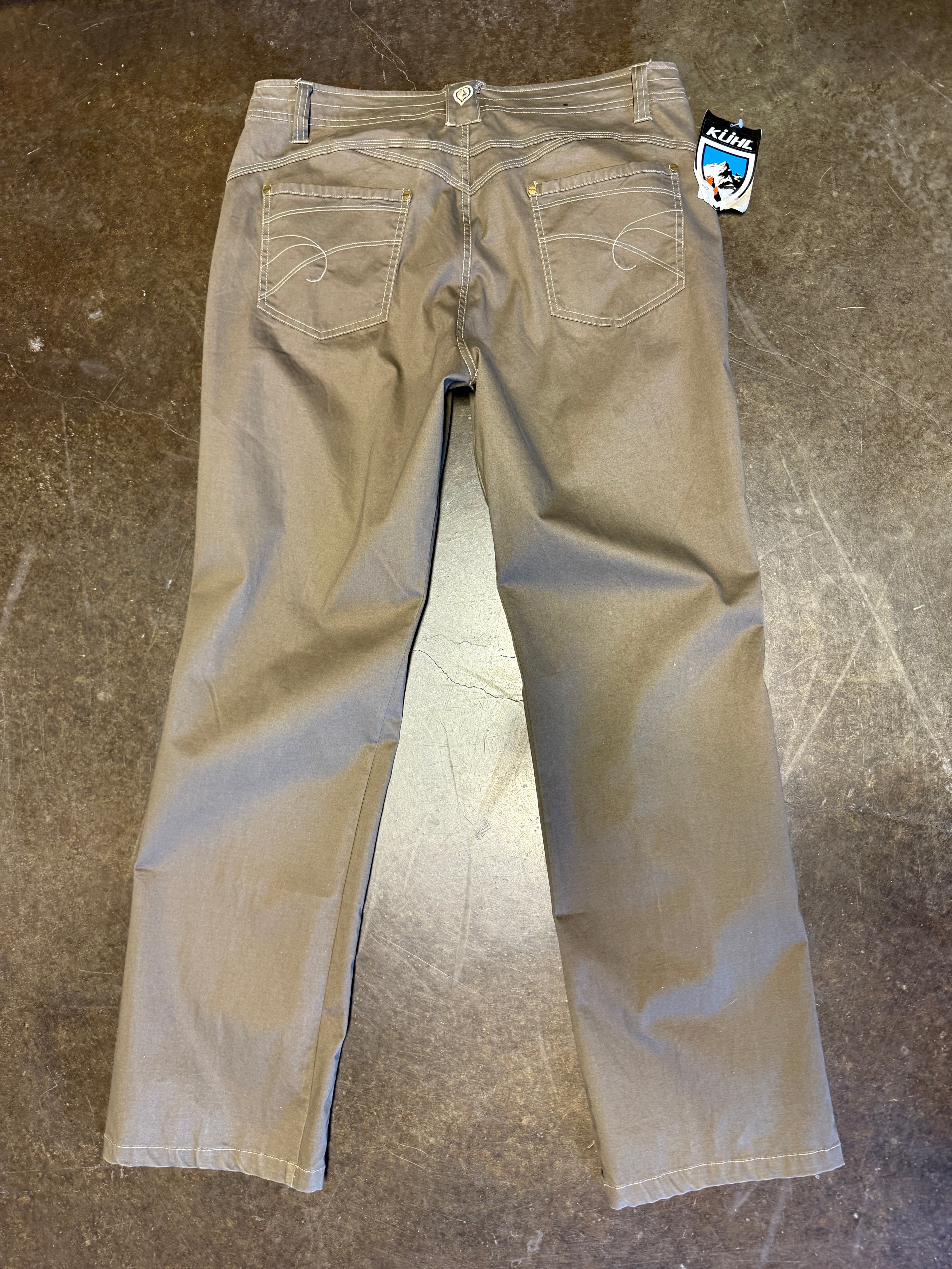 KUHL WOMENS DAGGER PANT COLOR: BROWN SIZE: 14